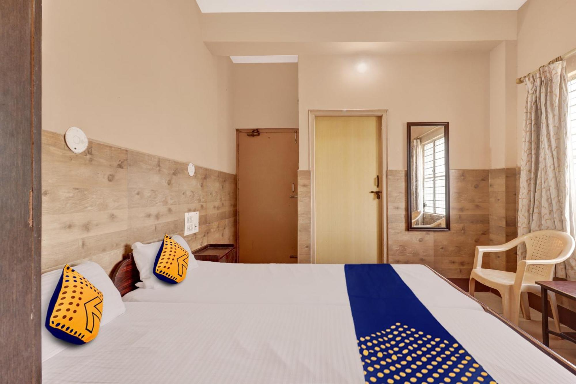 Spot On Ganga Yatri Nivas Otel Gundlupet Dış mekan fotoğraf