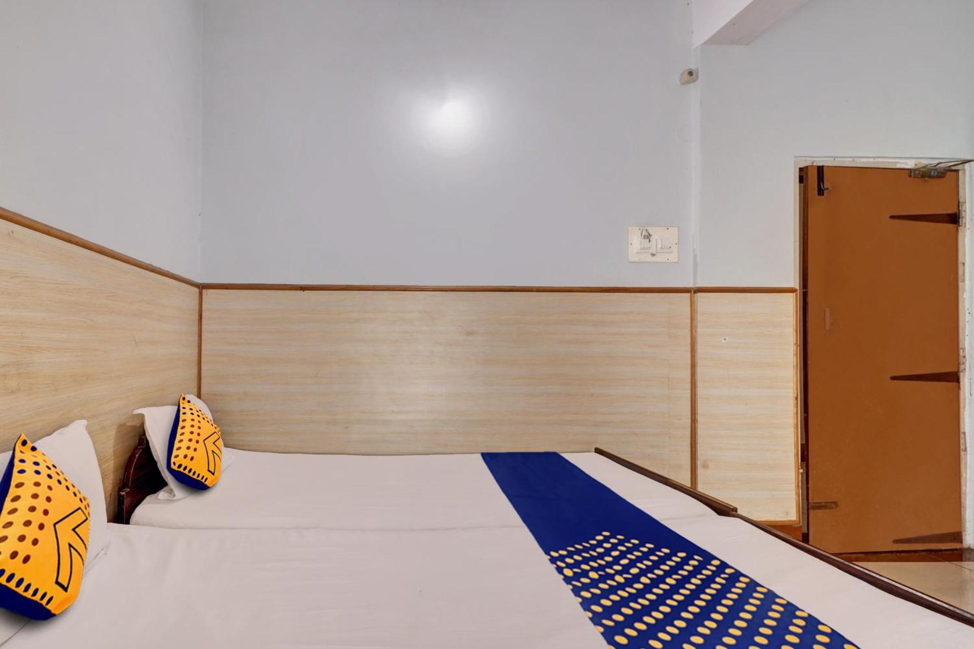 Spot On Ganga Yatri Nivas Otel Gundlupet Dış mekan fotoğraf